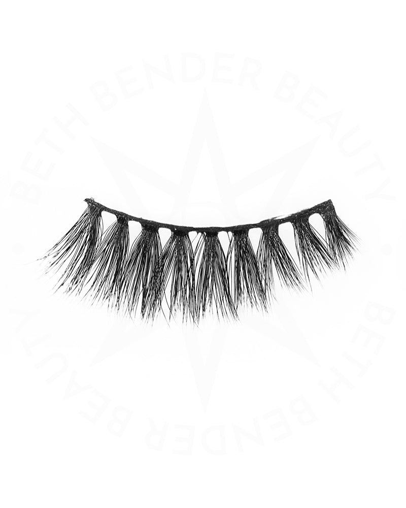 NEW! LASHOUT Lashes Aubrey