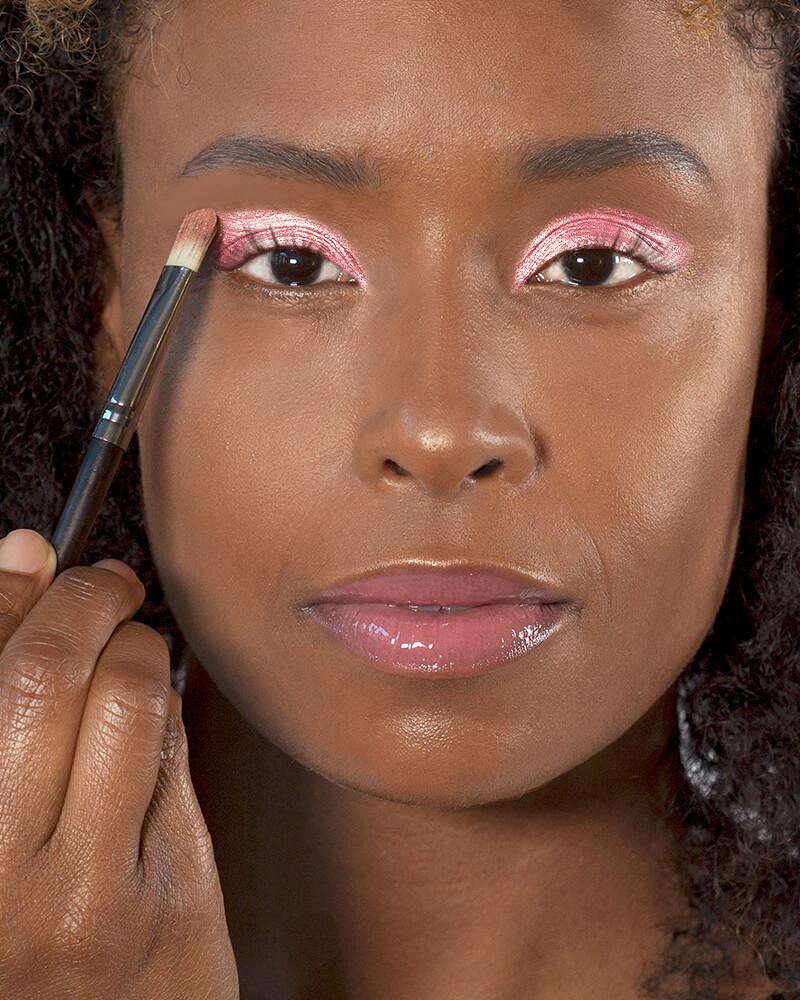 Foiled Glacé Shadow Pay Attention - Beth Bender Beauty