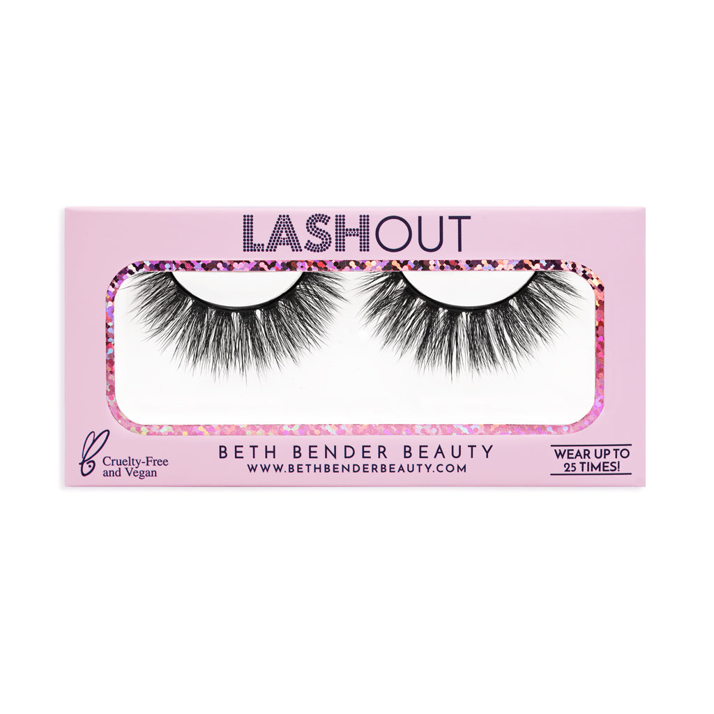 LASHOUT Lashes Mae